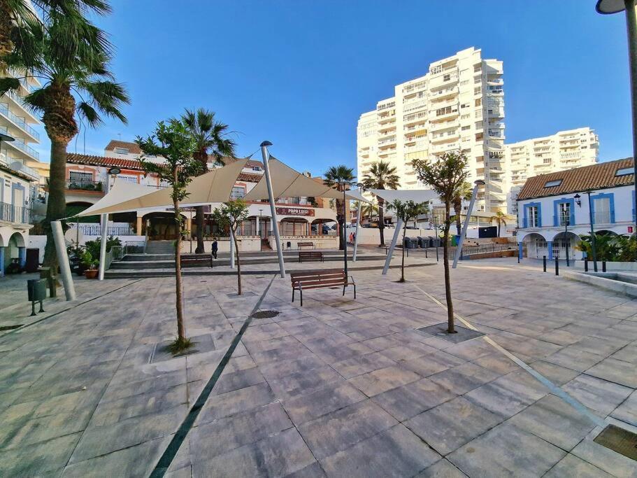 Encantador Duplex Para 6 A 1 Minuto De La Playa Benalmádena Exterior photo